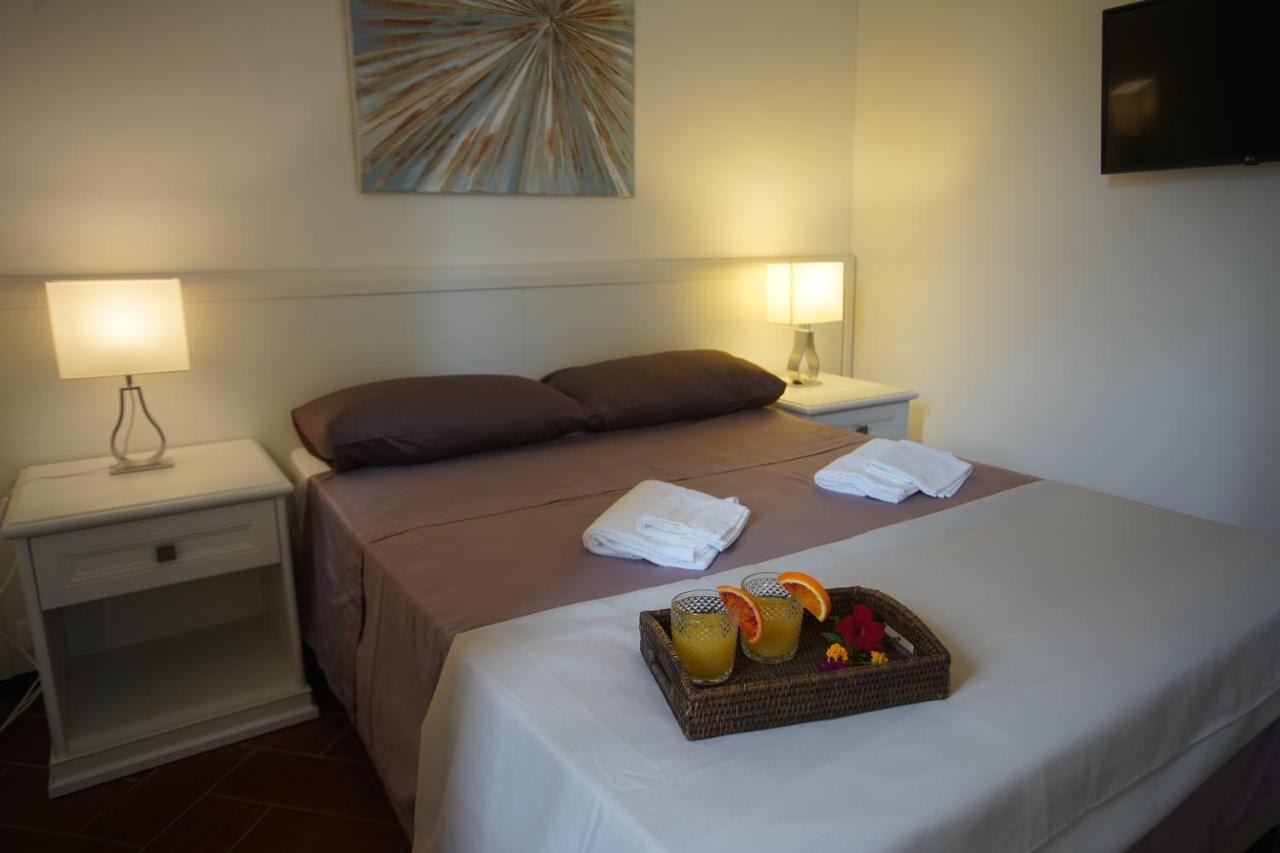 Gli Ulivi Di Gino Bed & Breakfast Sanarica ภายนอก รูปภาพ